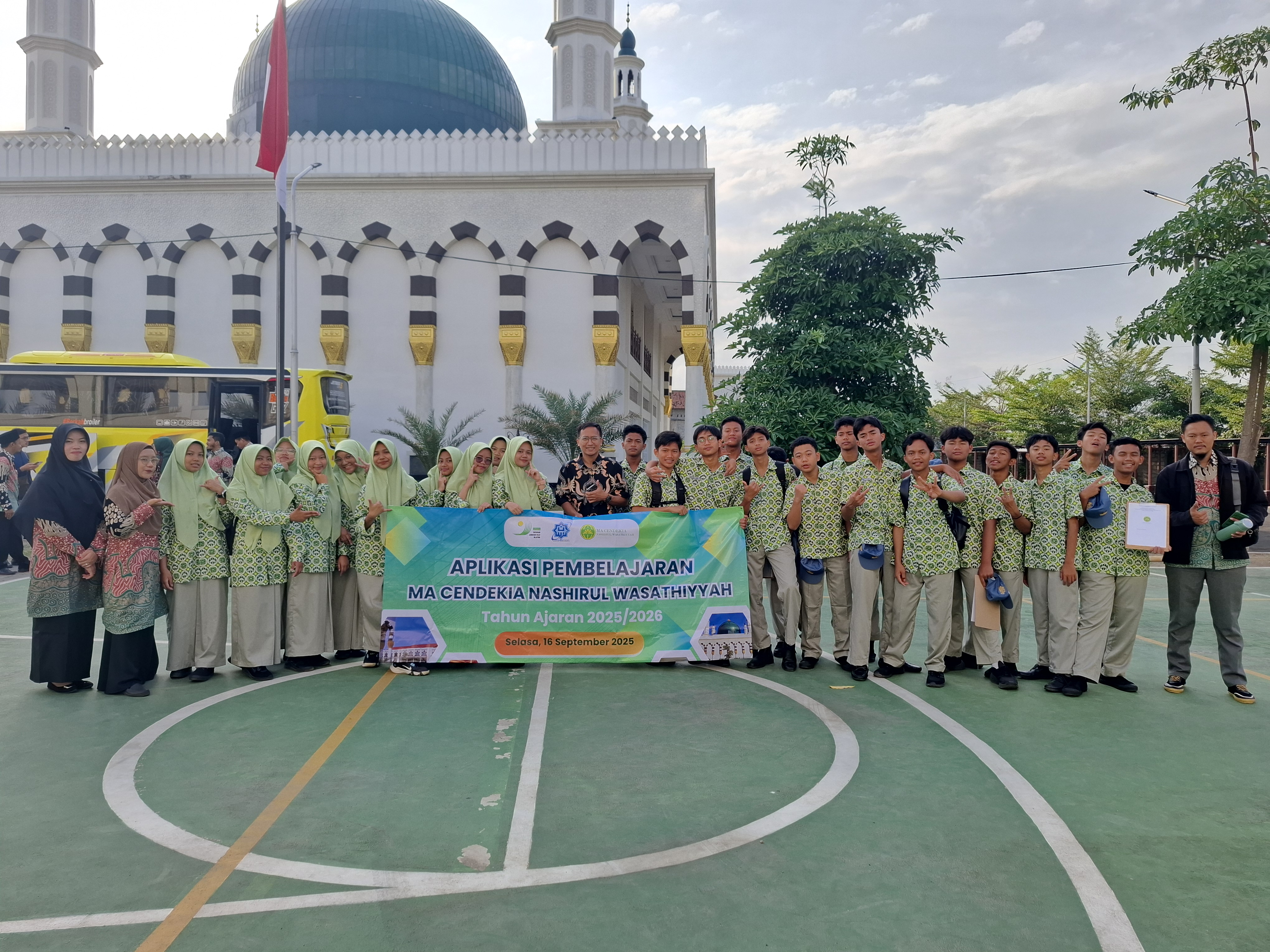 Foto awal pendirian sekolah